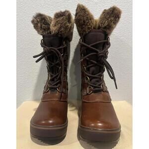 New UGG Australia Brynn Leather Shearling Winter Boots Women's 6 or Youth 4.5
